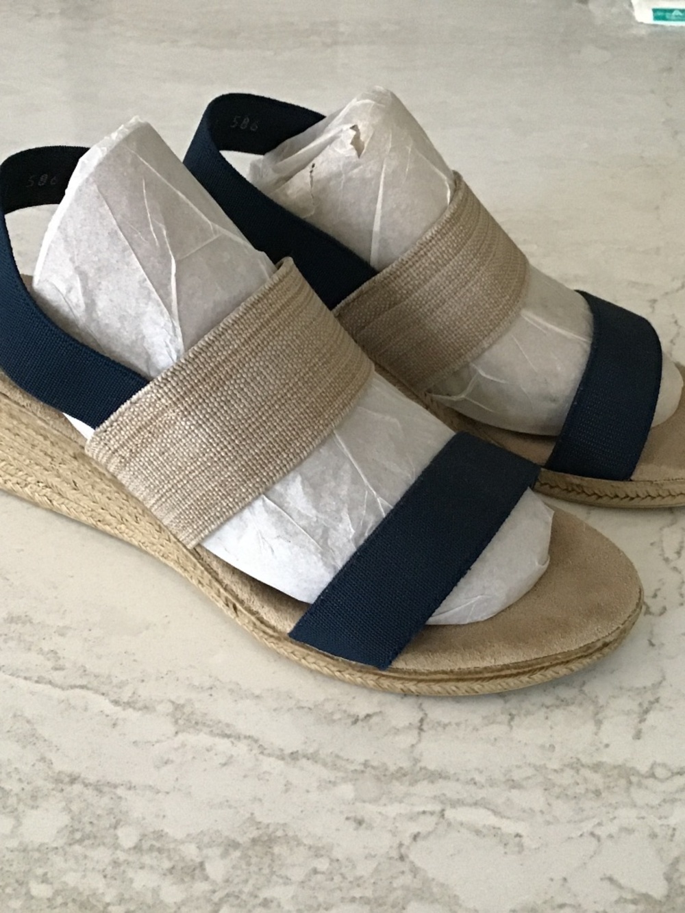 Stretchy strappy blue and tan wedge sandal 6/6.5M